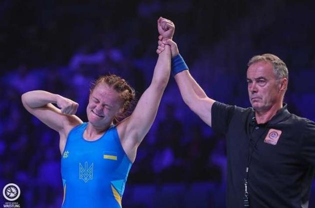 Украинка Коляденко завоевала "серебро" чемпионата мира по борьбе