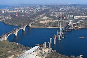 Міст через Дніпро в Запоріжжі будуватимуть китайці