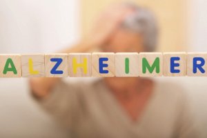 Китай одобрил использование препарата от болезни Альцгеймера