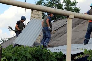 За время ООС украинские спасатели отремонтировали более 430 домов жителей Донбасса