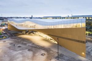 Нова бібліотека у Гельсінкі стала найпопулярнішим місцем для зустрічей