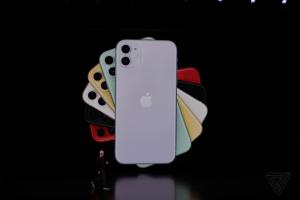Apple представила iPhone 11 с двойной камерой