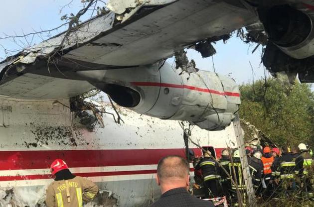 Аварія Ан-12 під Львовом: життю постраждалих нічого не загрожує