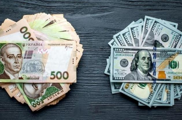 Курс гривни снова опустился ниже 25 грн/доллар