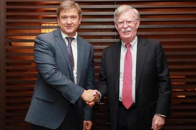 Болтон прилетів до України сьогодні