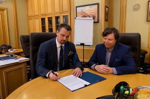 Глава Укроборонпрому підписав угоду на проведення аудиту держконцерну