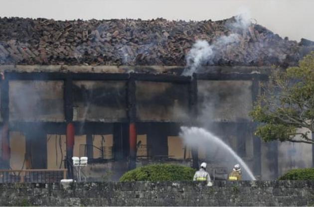 В Японии сгорел древний замок из списка ЮНЕСКО
