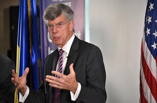 Уильям Тейлор подтвердил попытки окружения президента США вынудить руководство Украины сделать публичное заявление о расследовании &quot;дела Байдена&quot;