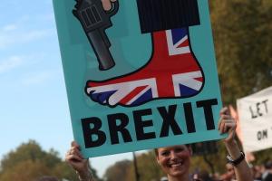Парламент Британии принял законопроект о Brexit