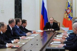 Перед Нормандським самітом Путін обговорив на Радбезі РФ ситуацію в Донбасі