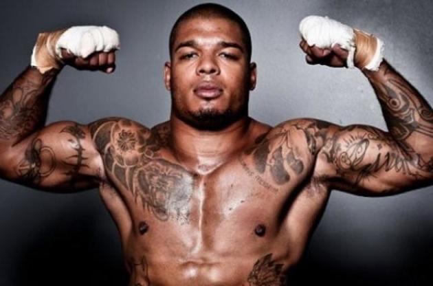 Бій Усик - Спонг скасовано