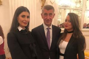 Премьер Чехии открестился от фото с крымскими коллаборационистами