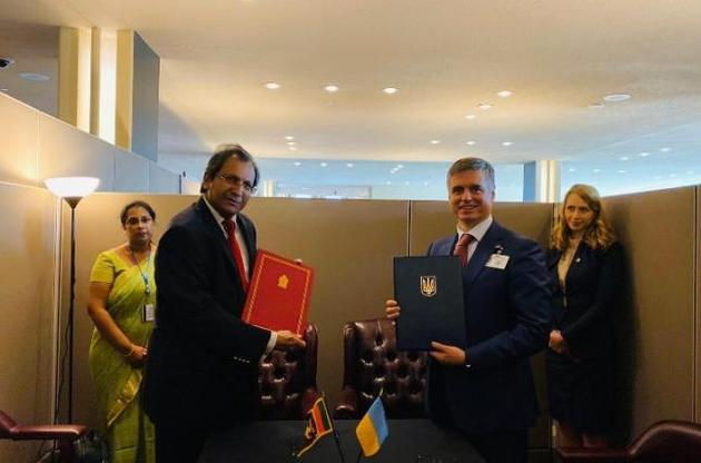 Украина и Шри-Ланка договорились о безвизовом режиме для дипломатов