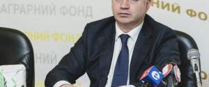 Кабмин отстранил глав 