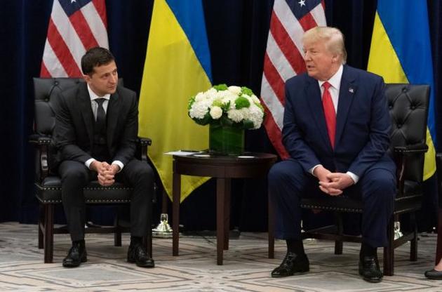 Україна знала про затримку військової допомоги під час розмови Зеленського з Трампом — чиновниця Пентагона