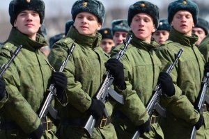 Оккупанты в 2015-2019 годах незаконно призвали на службу около 19 тысяч крымчан