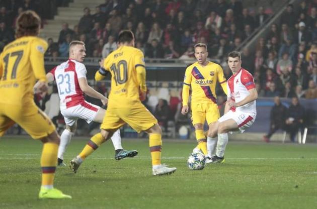 &quot;Барселона&quot; не без проблем обыграла &quot;Славию&quot;