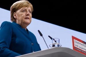 Меркель готова к переговорам с США по санкциям против "Северного потока-2"