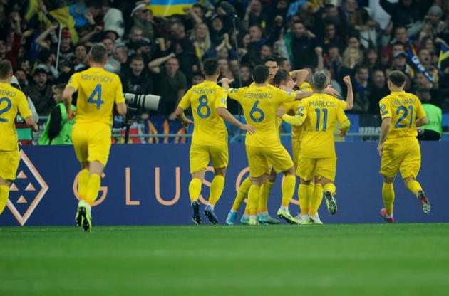 Украина - Эстония - 1:0: ключевые моменты матча, видео гола Безуса