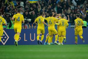 Украина - Эстония - 1:0: ключевые моменты матча, видео гола Безуса