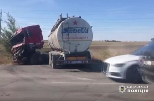 Водителя грузовика задержали