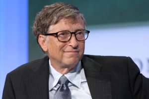 Билл Гейтс не перестает удивлять: он опять самый богатый человек в мире
