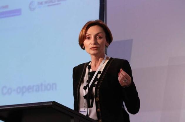 МВФ рассчитывает на гарантии относительно  &quot;Приватбанка&quot;, подчеркнула Рожкова