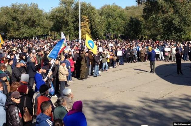Призначення Трапезникова викликало протести в Елісті