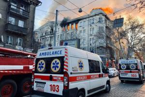 Пожежа в одеському коледжі: кількість постраждалих наблизилася до 30