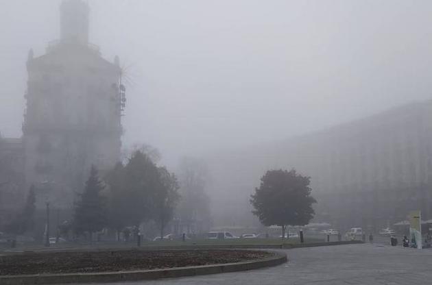 Видимость 200 метров: над Украиной повис туманный антициклон