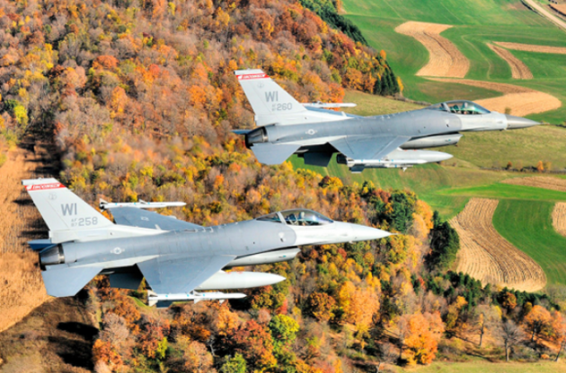 Літаки НАТО лякають жителів ОРДЛО