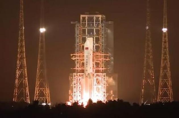 Китай намагається стати провідною космічною державою й випередити США