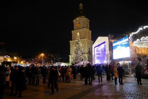 В новогоднюю ночь в Киеве запретят движение транспорта от Михайловской до Софийской площади