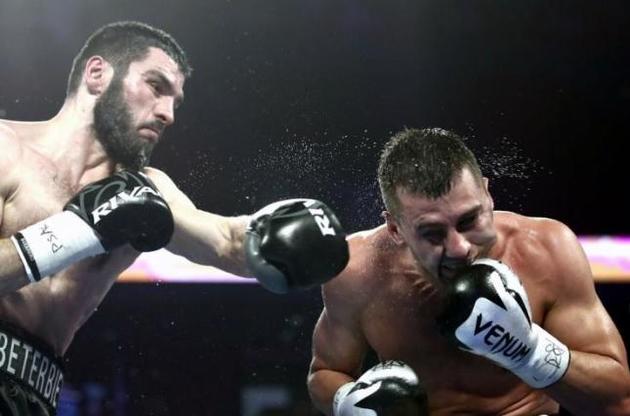 Бетербиев нокаутировал Гвоздика