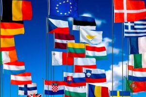 ЕС обеспокоен невыполнением бюджетов Франции и Италии