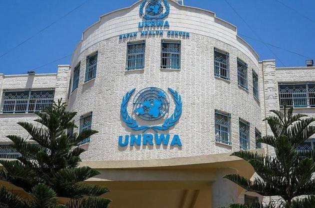 UNRWA было создано после того, как более 700 000 палестинцев были изгнаны или покинули свои земли во время войны 1948 года