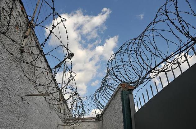 Росія утримує ще близько 100 українських політв'язнів – МЗС