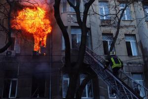 Розглядаються три версії масштабної пожежі в Одесі