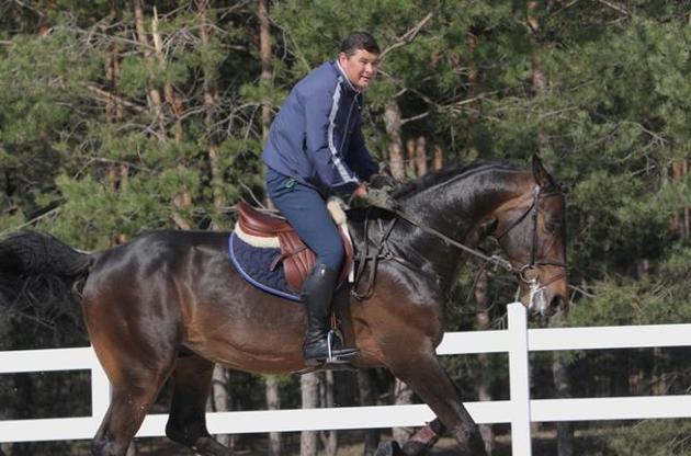 Ексдепутат Онищенко не встиг купити коня, гроші на якого переказав з російського банку