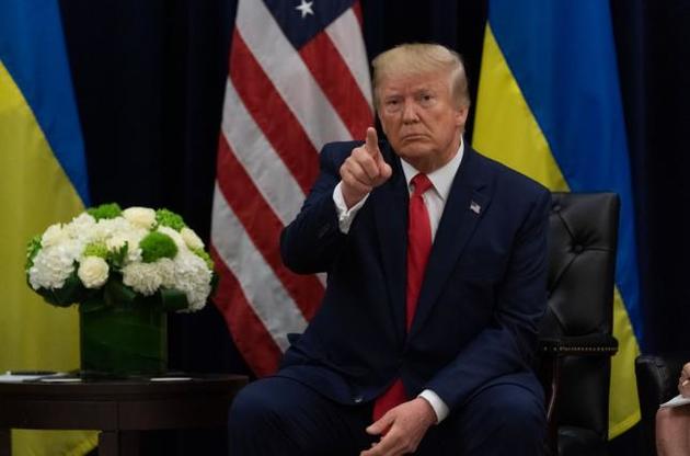 Трамп снова пожаловался на "украинское вмешательство" в американские выборы
