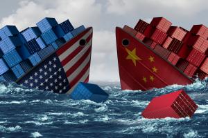 Трамп отменяет пошлины на китайский импорт