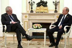 Президент Чехии поедет на празднование Дня победы в Москву вопреки собственным словам