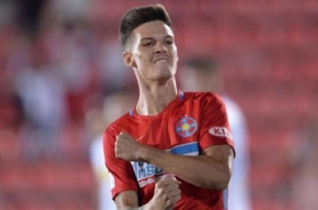 Футболісту 21 рік