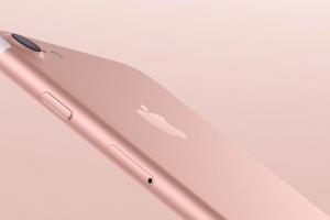 Apple в феврале запустит массовое производство новых недорогих iPhone – Bloomberg