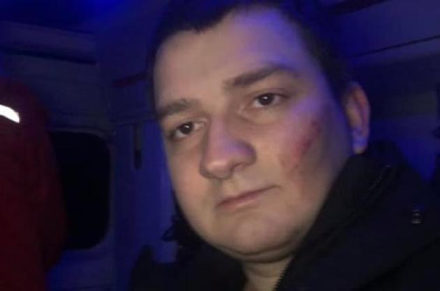 Ананченко связывает нападение со своей политической деятельностью, но не уточняет, с чем именно