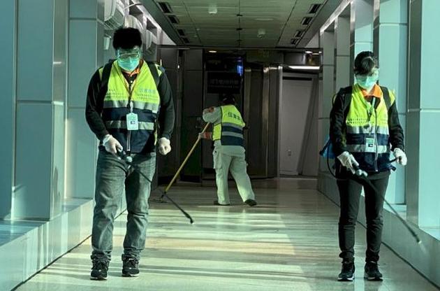 Українцям розповіли, як правильно поводитися в Китаї, щоб на захворіти