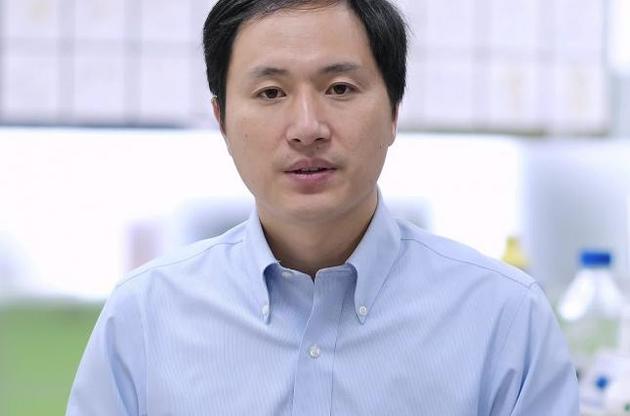 Хе Цзянькуя засудили до трьох років в&#039;язниці і зобов&#039;язали виплатити штраф