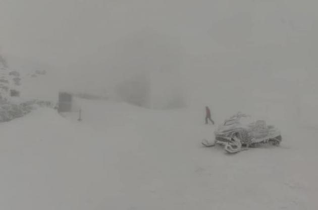 В украинских Карпатах выпало 60 сантиметров снега