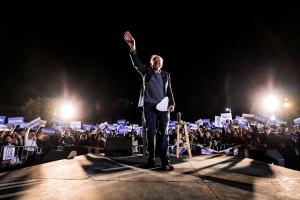 Майкл Блумберг підтримає Сандерса проти Трампа