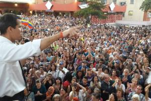 Нова влада Болівії визнала Хуана Гуайдо президентом Венесуели